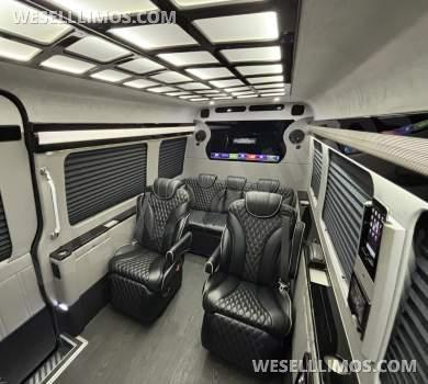 2018 First Class Customs Mercedes-Benz Sprinter 2500 Business Class Sprinter - Sprinter for Sale in Richmond, Virginia, United States - Photo 34