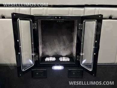 2018 First Class Customs Mercedes-Benz Sprinter 2500 Business Class Sprinter - Sprinter for Sale in Richmond, Virginia, United States - Photo 57