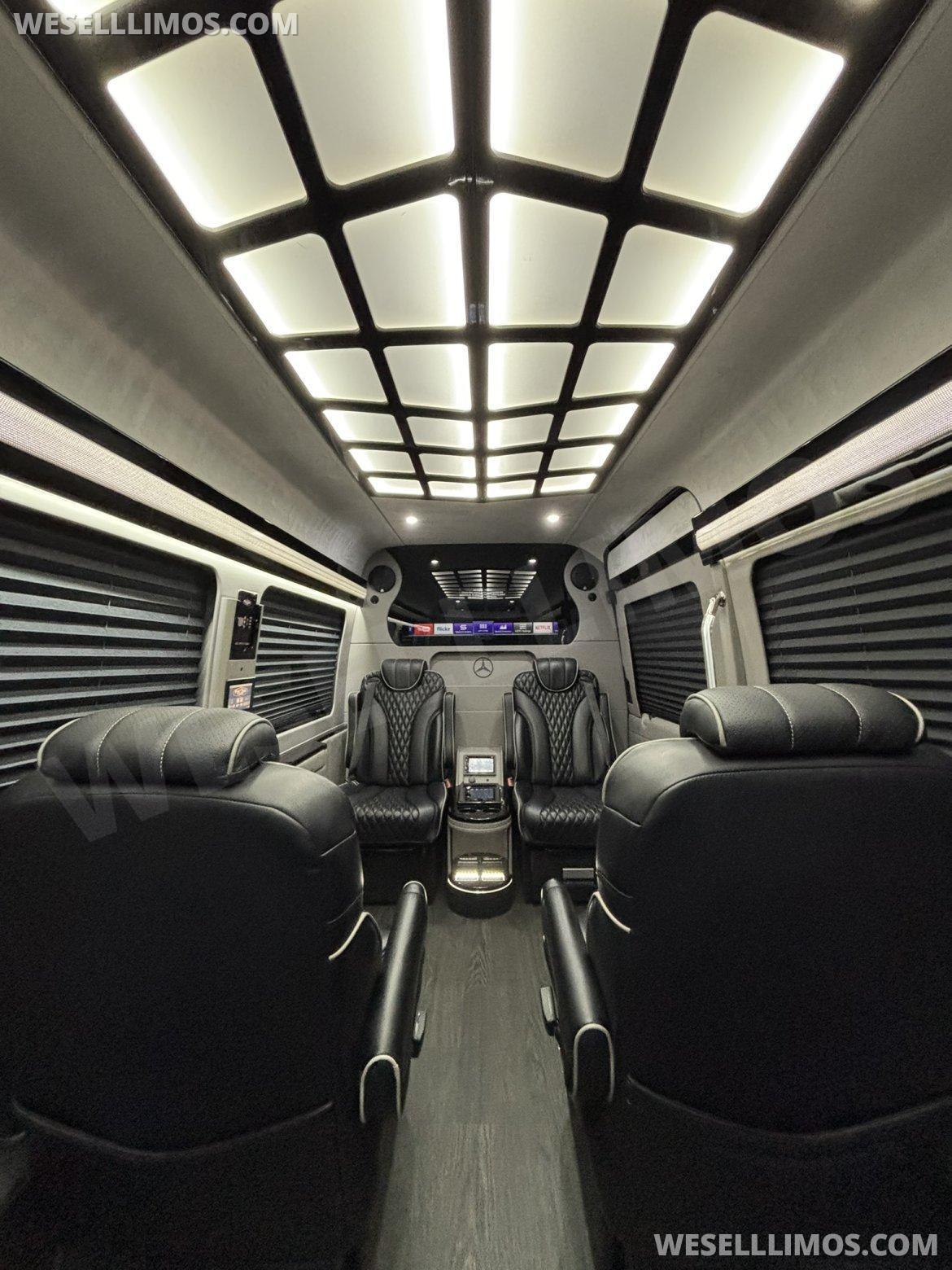 2018 First Class Customs Mercedes-Benz Sprinter 2500 Business Class Sprinter - Photo 3
