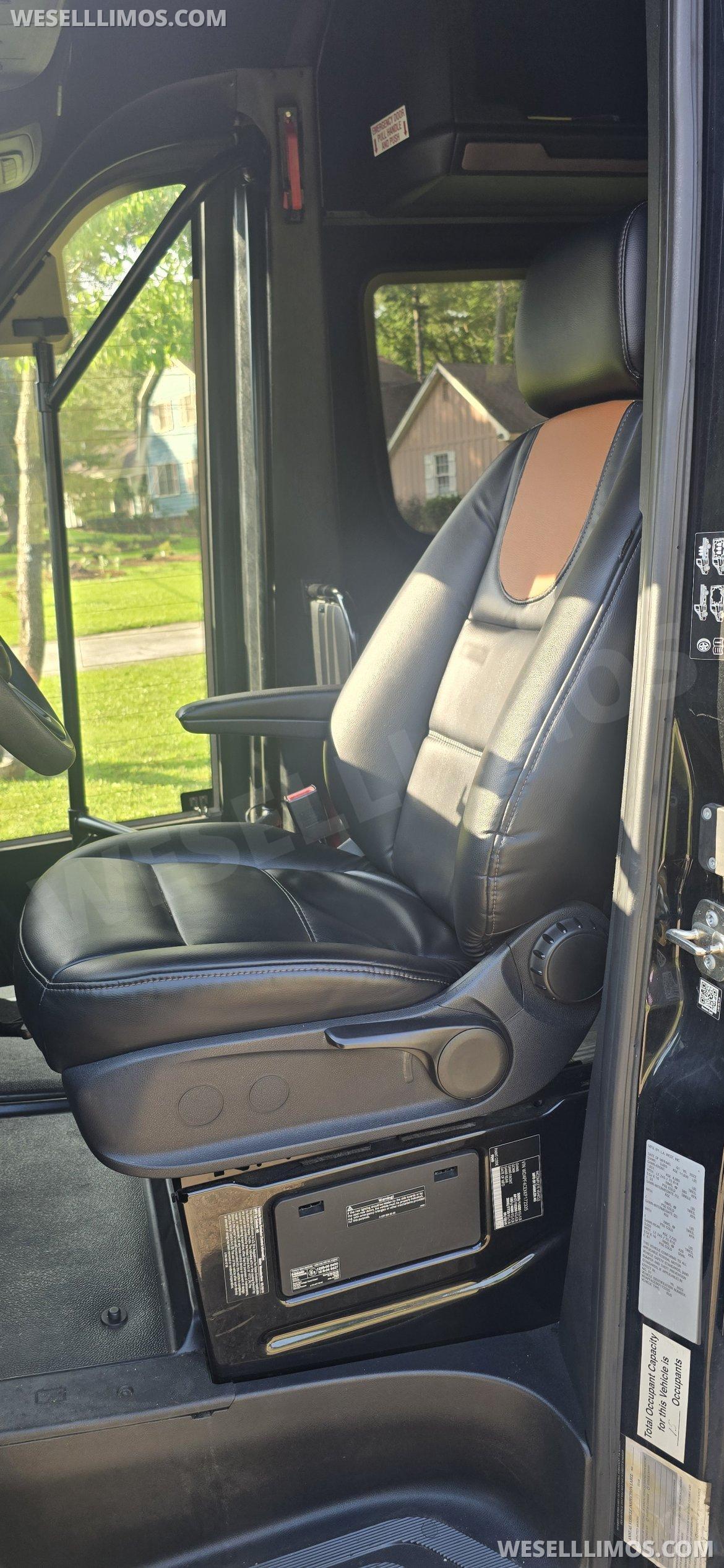 2022 LA West Mercedes-Benz Sprinter Sprinter - Photo 3