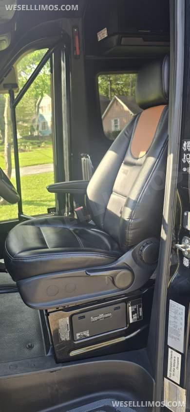 2022 Mercedes-Benz Sprinter Sprinter for Sale in Atlanta, Georgia, US - Photo 3