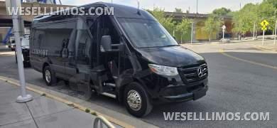 2022 Mercedes-Benz Sprinter Sprinter for Sale in Atlanta, Georgia, US - Photo 4