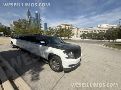 2015 Chevrolet Suburban SUV Stretch for Sale in Des Plaines, Illinois, US - Photo 3