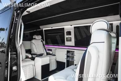 2025 Mercedes-Benz Sprinter Sprinter - Sprinter for Sale in Anaheim Hills, California, United States - Photo 11