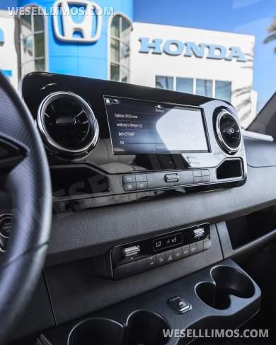 2025 Mercedes-Benz Sprinter Sprinter - Sprinter for Sale in Anaheim Hills, California, United States - Photo 13