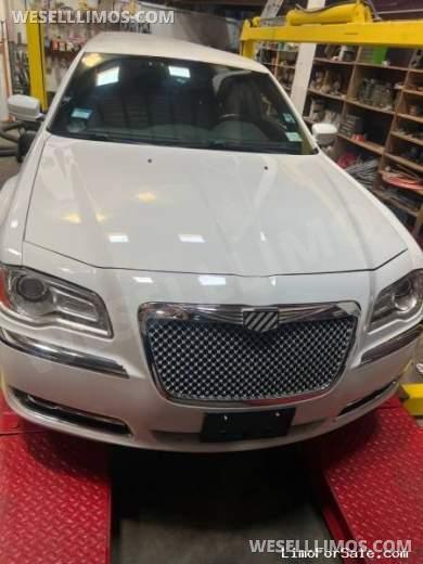 2014 Chrysler 300 Stretch Limousine for Sale in Yonkers, New York, US - Photo 3