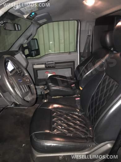 2013 Ford F-550 Executive Shuttle for Sale in Concord, California, US - Photo 2