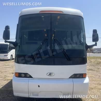 2005 MCI J4500 12.7 Diesel w/ Rest Room  Highway Coach Motorcoach for Sale in Slaton, Texas, US - Main Photo