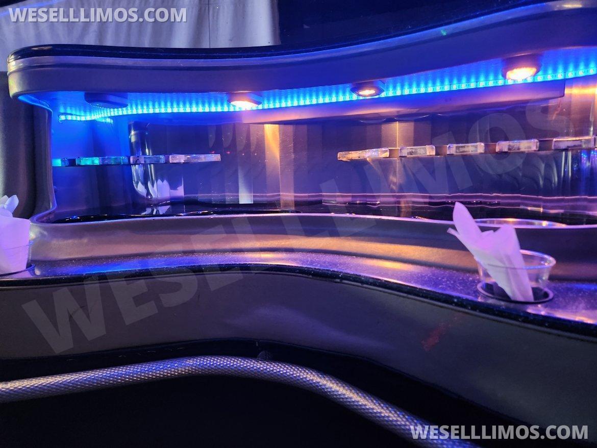 2005 H2 Stretch Hummer SUV Limousine - Photo 3