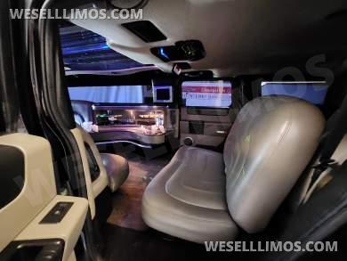 2005 H2 Stretch Hummer SUV Limousine - Limousine for Sale in Houston, Texas, United States - Photo 22