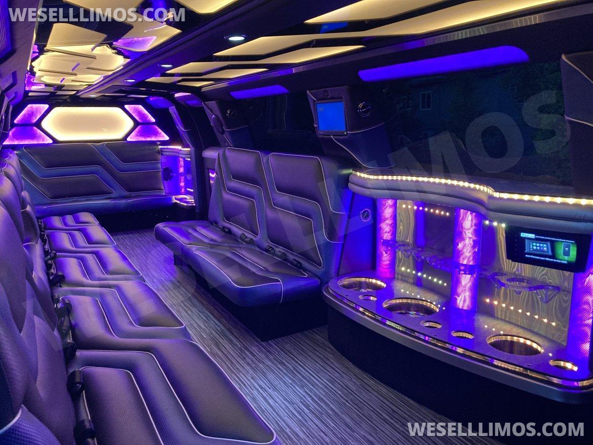 2023 Pinicle Cadillac Escalade Limousine - Photo 3