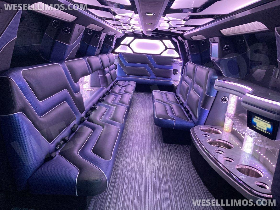 2023 Pinicle Cadillac Escalade Limousine - Photo 4