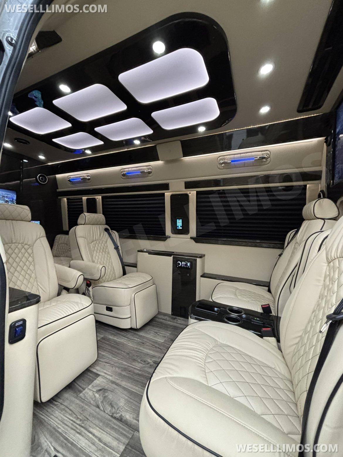 2022 Midwest Automotive Designs Mercedes-Benz Sprinter 3500 Business Class Sprinter - Photo 4
