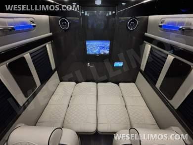 2022 Midwest Automotive Designs Mercedes-Benz Sprinter 3500 Business Class Sprinter - Sprinter for Sale in Richmond, Virginia, United States - Photo 9