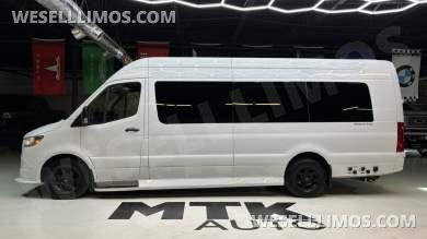 2022 Midwest Automotive Designs Mercedes-Benz Sprinter 3500 Business Class Sprinter - Sprinter for Sale in Richmond, Virginia, United States - Photo 14