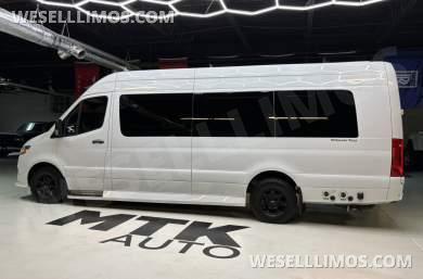 2022 Midwest Automotive Designs Mercedes-Benz Sprinter 3500 Business Class Sprinter - Sprinter for Sale in Richmond, Virginia, United States - Photo 15