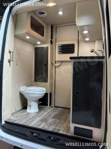 2022 Midwest Automotive Designs Mercedes-Benz Sprinter 3500 Business Class Sprinter - Sprinter for Sale in Richmond, Virginia, United States - Photo 22