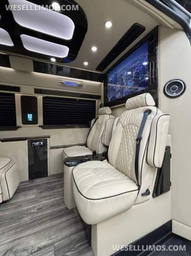 2022 Midwest Automotive Designs Mercedes-Benz Sprinter 3500 Business Class Sprinter - Sprinter for Sale in Richmond, Virginia, United States - Photo 23