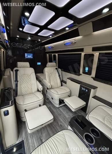 2022 Midwest Automotive Designs Mercedes-Benz Sprinter 3500 Business Class Sprinter - Sprinter for Sale in Richmond, Virginia, United States - Photo 32