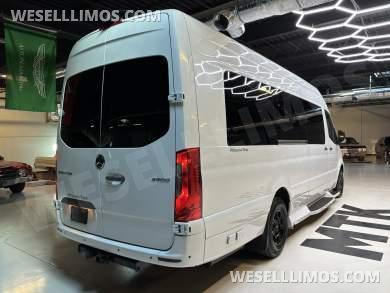 2022 Midwest Automotive Designs Mercedes-Benz Sprinter 3500 Business Class Sprinter - Sprinter for Sale in Richmond, Virginia, United States - Photo 43