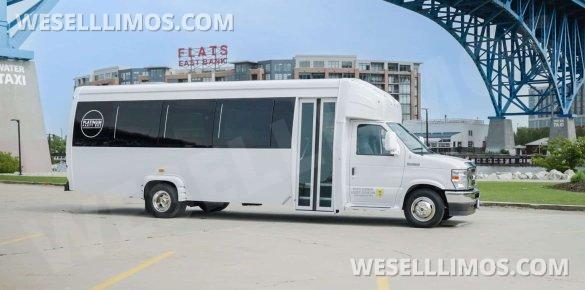2023 Ford E-450