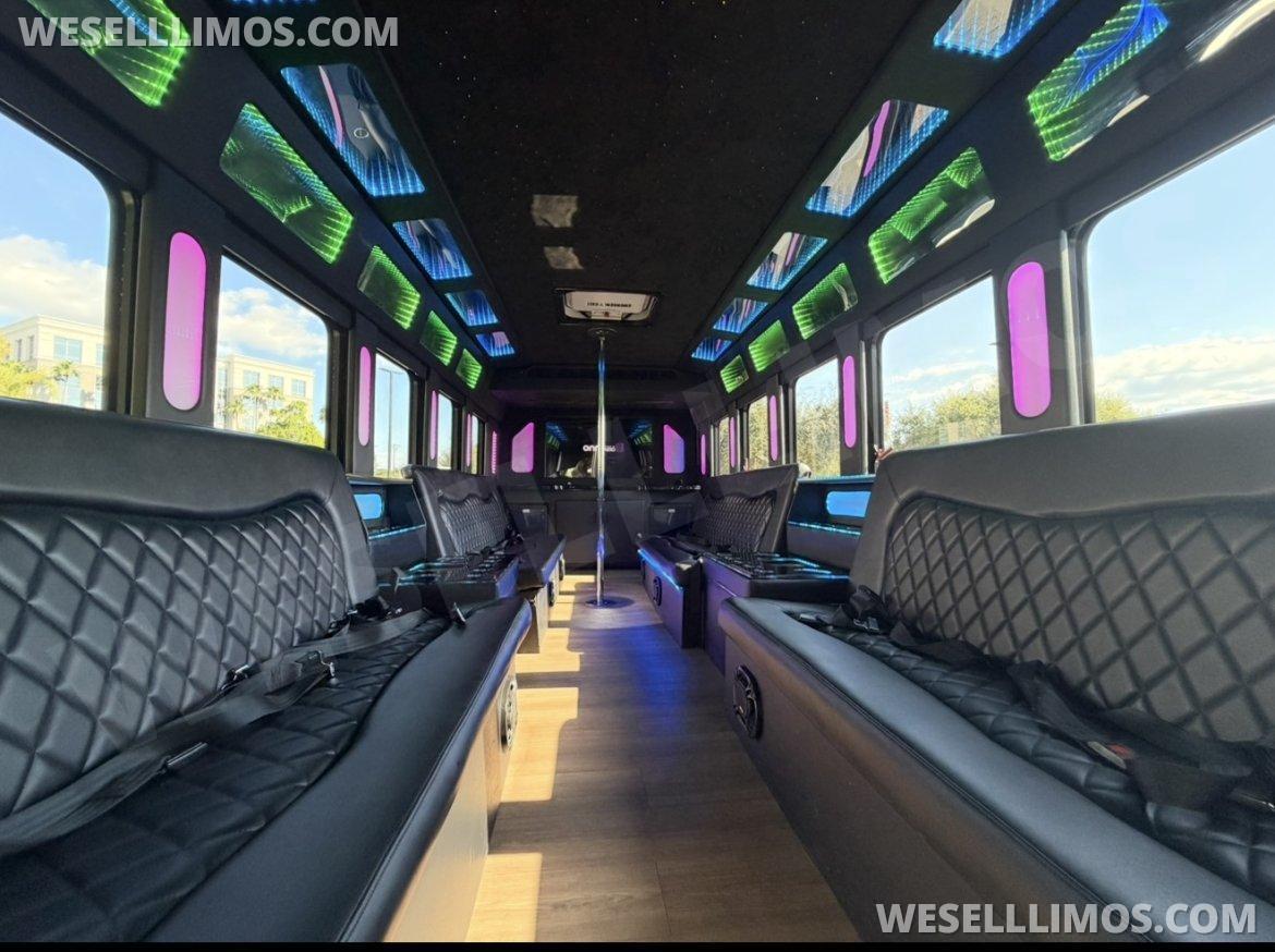 2014 Ford F550 Party  Bus - Photo 4