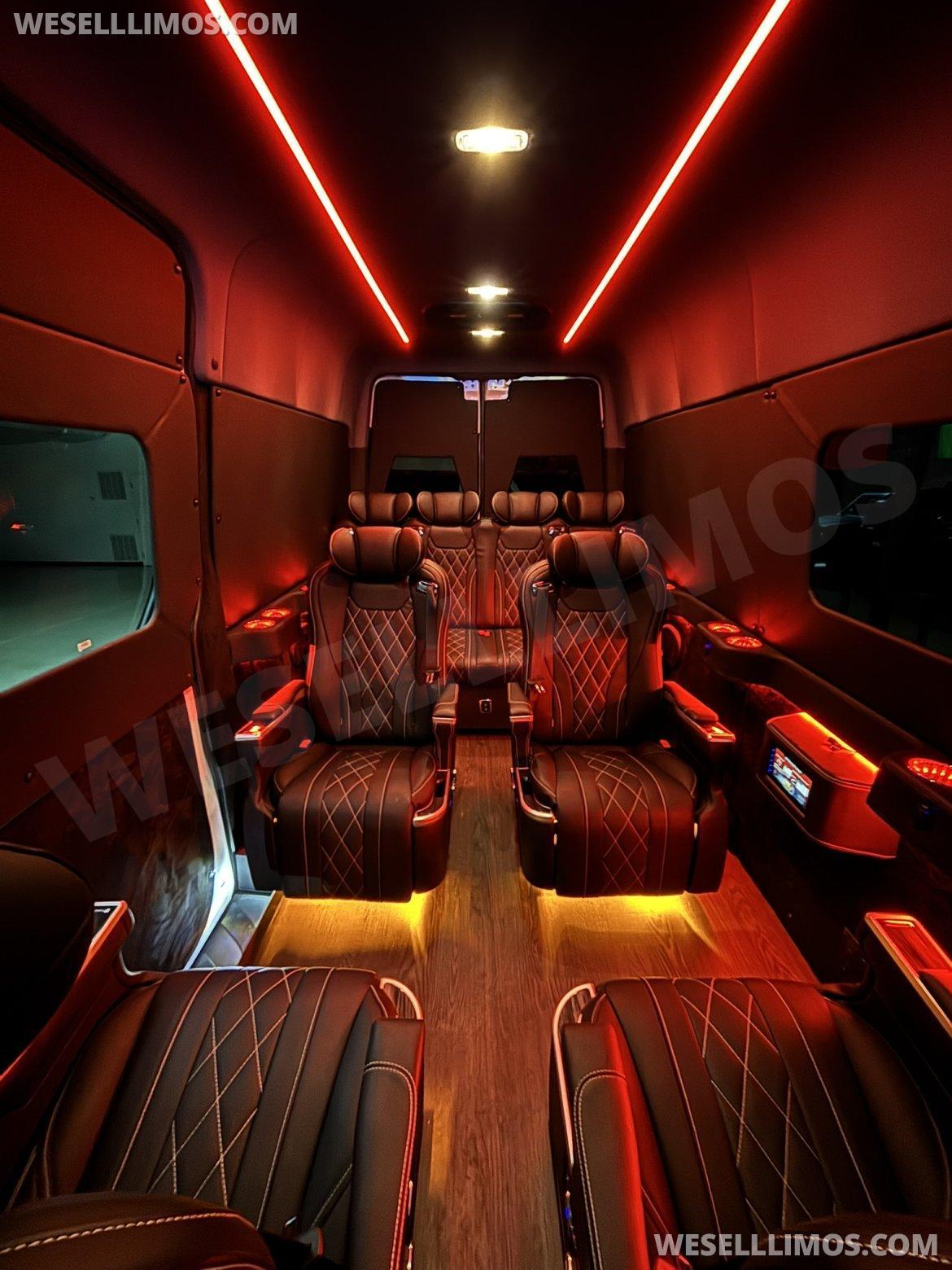 2023 Level Up Customs Mercedes-Benz Sprinter 2500 Luxury Cruiser Sprinter - Photo 3