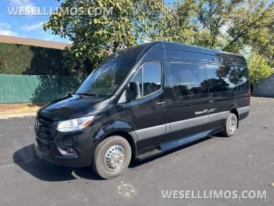 2021 Mercedes-Benz Sprinter Sprinter for Sale in Bladwin, New York, US - Photo 2
