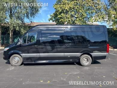 2021 Mercedes-Benz Sprinter Sprinter for Sale in Bladwin, New York, US - Photo 4