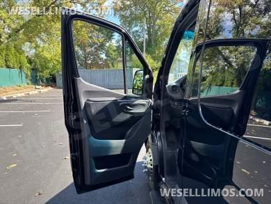 2021 First Class Customs Mercedes-Benz Sprinter Sprinter - Sprinter for Sale in Bladwin, New York, United States - Photo 13