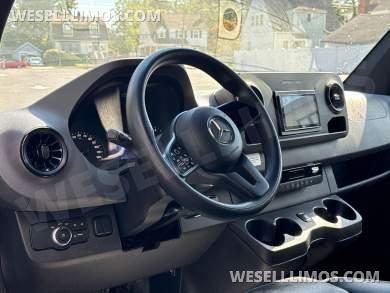 2021 First Class Customs Mercedes-Benz Sprinter Sprinter - Sprinter for Sale in Bladwin, New York, United States - Photo 16