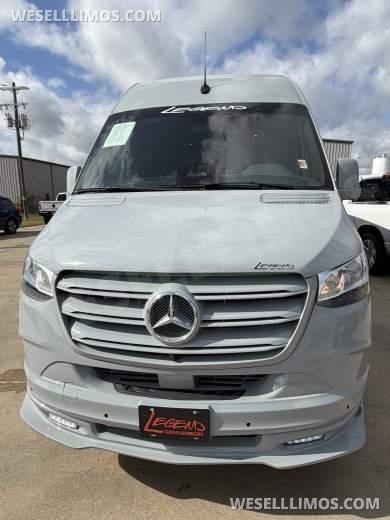 2025 Mercedes-Benz 3500 Sprinter for Sale in Alvarado, Texas, US - Main Photo