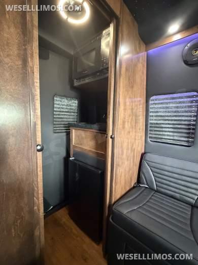 2025 Legend Conversion Mercedes-Benz 3500 Sprinter - Sprinter for Sale in Alvarado, Texas, United States - Photo 10
