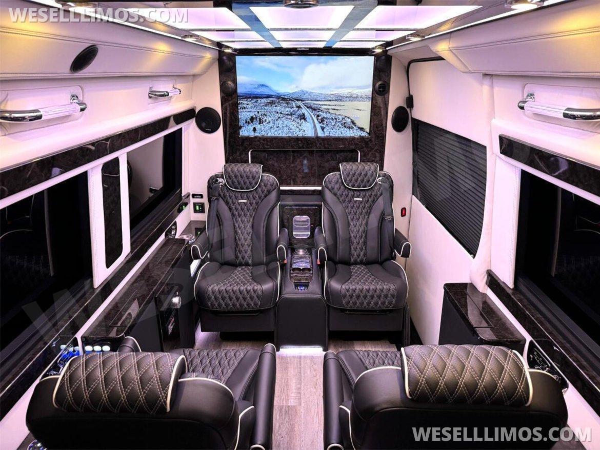 Matte Black Maybach Trim AWD Leather Full Power Heat/Cool/Massage Seats Auto Elite MB Sprinter - Photo 3