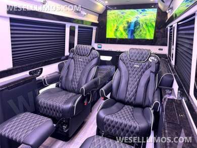 Matte Black Maybach Trim AWD Leather Full Power Heat/Cool/Massage Seats Auto Elite MB Sprinter - Sprinter for Sale in Elkhart, Indiana, United States - Photo 10