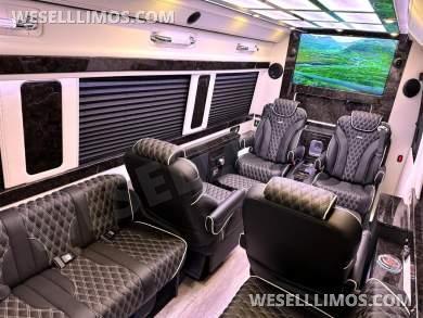 Matte Black Maybach Trim AWD Leather Full Power Heat/Cool/Massage Seats Auto Elite MB Sprinter - Sprinter for Sale in Elkhart, Indiana, United States - Photo 15