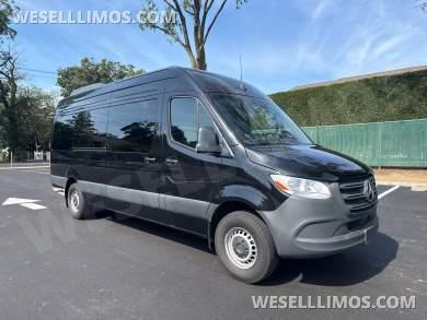 2025 Mercedes-Benz Sprinter Sprinter - Sprinter for Sale in Baldwin, New York, United States - Photo 9