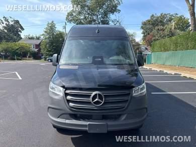 2025 Mercedes-Benz Sprinter Sprinter - Sprinter for Sale in Baldwin, New York, United States - Photo 10