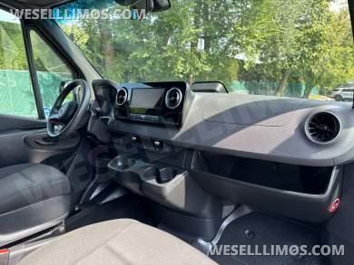 2025 Mercedes-Benz Sprinter Sprinter - Sprinter for Sale in Baldwin, New York, United States - Photo 18