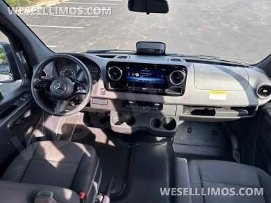 2025 Mercedes-Benz Sprinter Sprinter - Sprinter for Sale in Baldwin, New York, United States - Photo 21