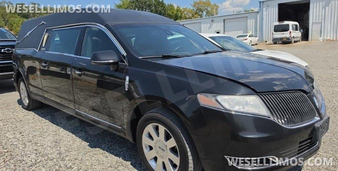 2014 Rare Lincoln Hearse Lincoln MKT Funeral - Photo 2