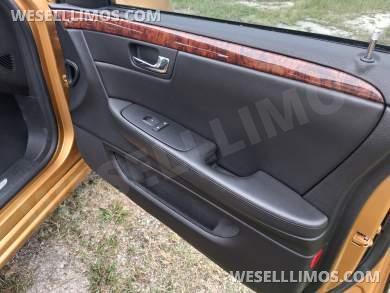 2006 Gold Limousine Cadillac DTS Professional Limousine - Limousine for Sale in St Marys, Georgia, United States - Photo 19