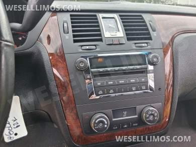 2006 Gold Limousine Cadillac DTS Professional Limousine - Limousine for Sale in St Marys, Georgia, United States - Photo 20