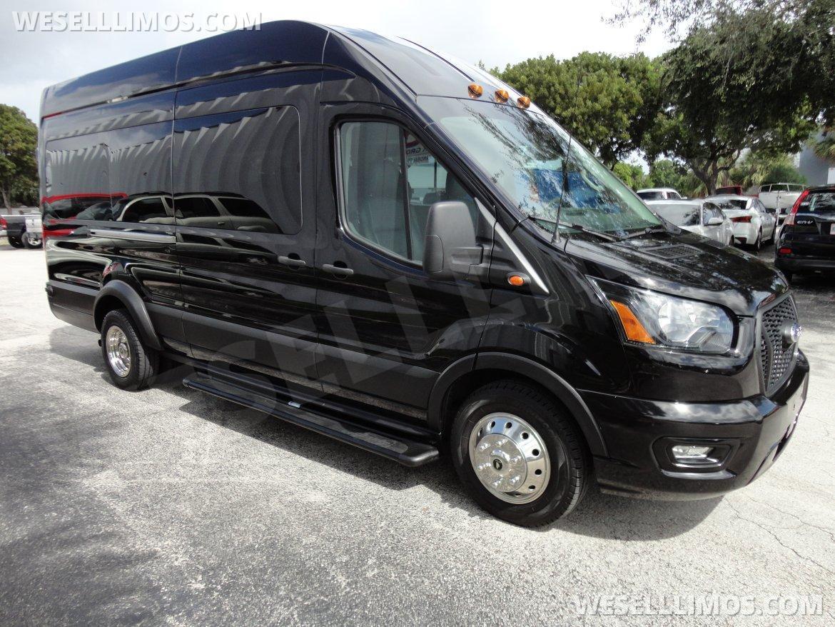 2022 Ford Transit Driverge Shuttle Sprinter - Photo 4