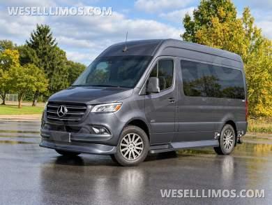 2022 Midwest Automotive Designs Luxe Cruiser 144WB Mercedes-Benz Sprinter - Sprinter for Sale in Elkhart, Indiana, United States - Photo 15