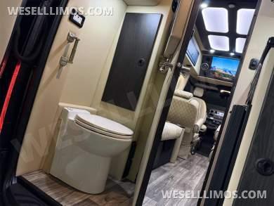 2022 Midwest Automotive Designs Luxe Cruiser 144WB Mercedes-Benz Sprinter - Sprinter for Sale in Elkhart, Indiana, United States - Photo 22