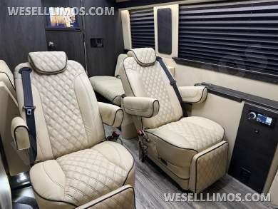 2022 Midwest Automotive Designs Luxe Cruiser 144WB Mercedes-Benz Sprinter - Sprinter for Sale in Elkhart, Indiana, United States - Photo 27