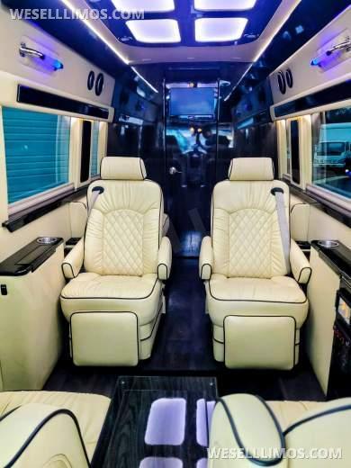 2018 Mercedes-Benz Jet Sprinter Sprinter for Sale in Portland, Oregon, US - Photo 4