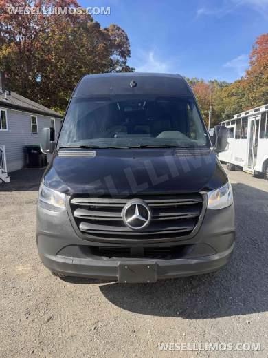 2020 LA West Mercedes-Benz Sprinter 3500 170 ext Sprinter - Sprinter for Sale in Westport, Massachusetts, United States - Photo 11