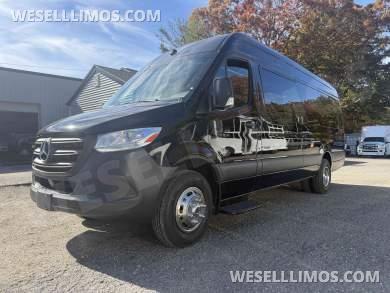 2020 LA West Mercedes-Benz Sprinter 3500 170 ext Sprinter - Sprinter for Sale in Westport, Massachusetts, United States - Photo 12